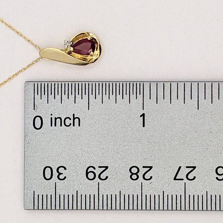 10K RUBY PEAR 4X6 WITH MELEE AND GOLD TRIM ESTATE PENDANT &amp; CHAIN 1.5 GRAMS