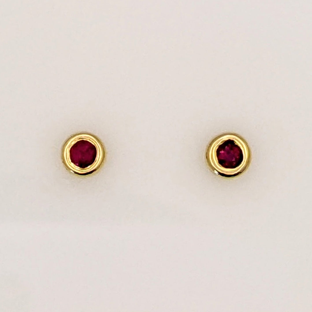 18K RUBY ROUND 2MM BEZEL STUD ESTATE EARRINGS 0.8 GRAMS