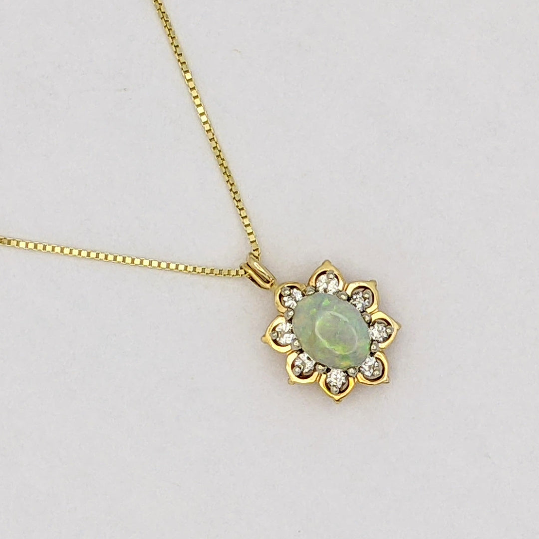 14K OPAL OVAL 6X8 WITH (8) MELEE ESTATE PENDANT &amp; CHAIN 3.8 GRAMS