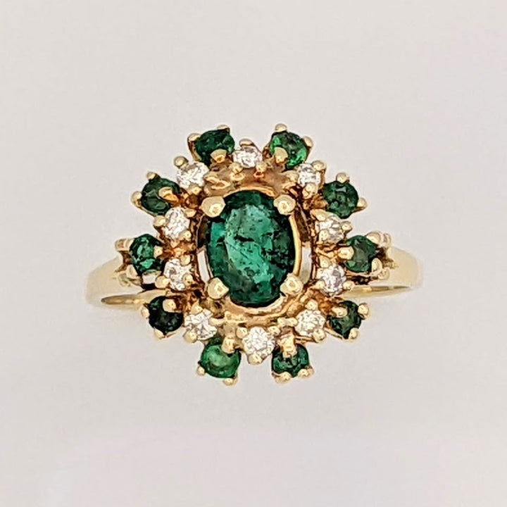 14K EMERALD OVAL 4.5X6 WITH (10) ROUND AND .20 DIAMOND TOTAL WEIGHT (10) ROUND ESTATE RING 3.2 GRAMS