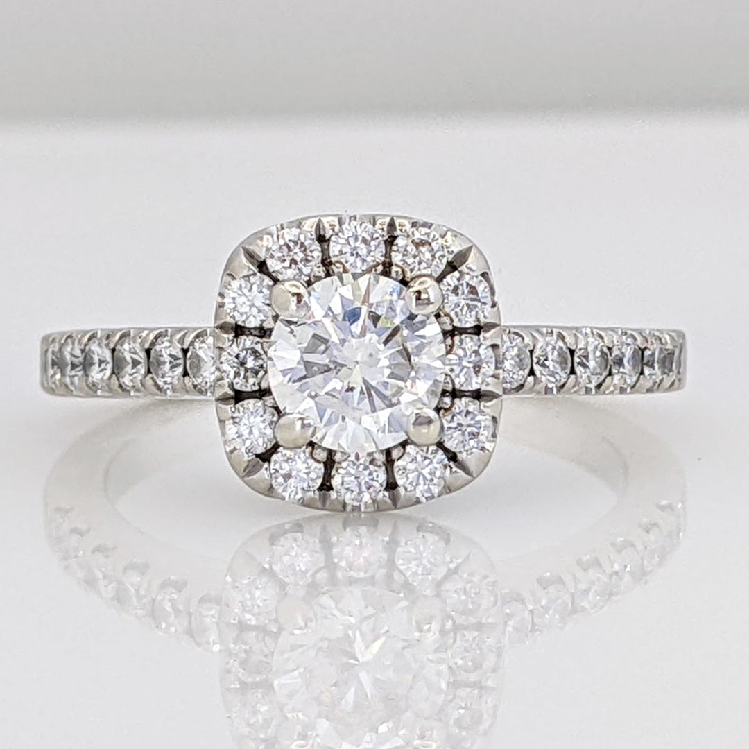 14K WHITE .90 CARAT TOTAL WEIGHT SI2 I DIAMOND ROUND HALO ESTATE RING 3.4 GRAMS