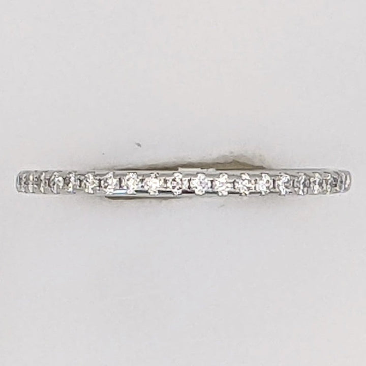 PLATINUM .22 CARAT TOTAL WEIGHT SI1 H DIAMOND ROUND (22) ESTATE BAND 2.1 GRAMS