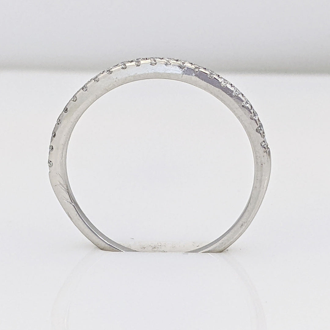 PLATINUM .22 CARAT TOTAL WEIGHT SI1 H DIAMOND ROUND (22) ESTATE BAND 2.1 GRAMS