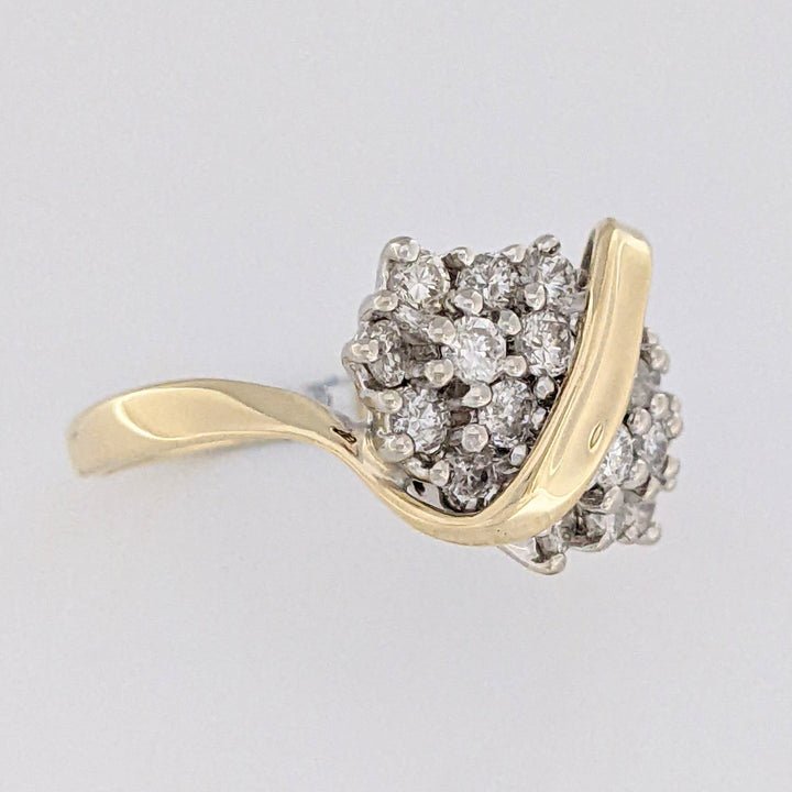 14K .54 CARAT TOTAL WEIGHT I1 G DIAMOND ROUND (18) CLUSTER ESTATE RING 2.7 GRAMS