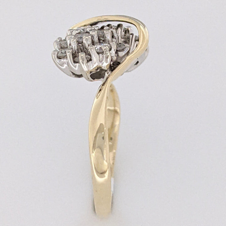 14K .54 CARAT TOTAL WEIGHT I1 G DIAMOND ROUND (18) CLUSTER ESTATE RING 2.7 GRAMS