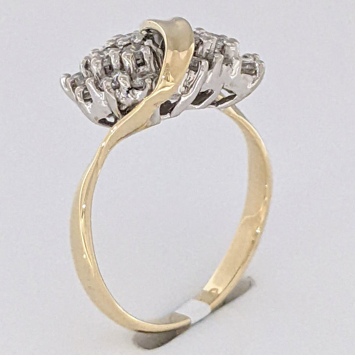 14K .54 CARAT TOTAL WEIGHT I1 G DIAMOND ROUND (18) CLUSTER ESTATE RING 2.7 GRAMS