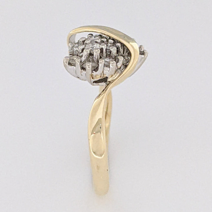 14K .54 CARAT TOTAL WEIGHT I1 G DIAMOND ROUND (18) CLUSTER ESTATE RING 2.7 GRAMS