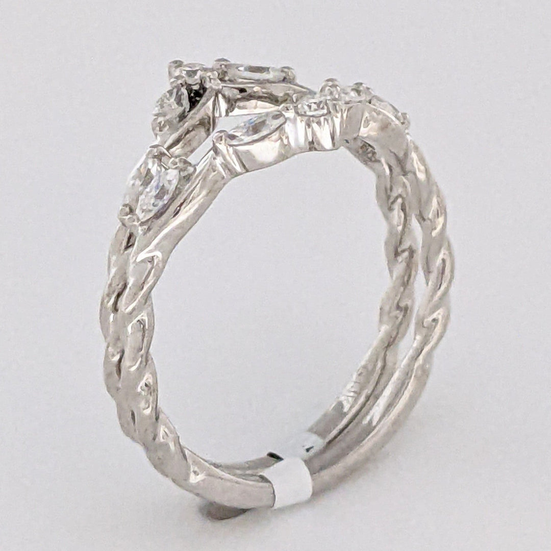 14K WHITE .19 CARAT TOTAL WEIGHT SI H-I DIAMOND ROUND/ MARQUISE ESTATE BAND 1.4 GRAMS