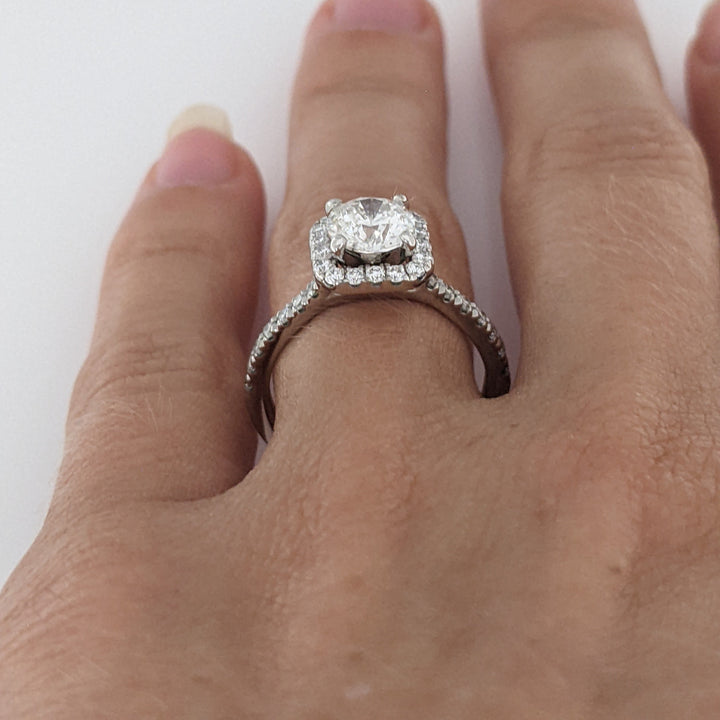 14K WHITE 1.33 CARAT TOTAL WEIGHT I1 G DIAMOND ROUND ESTATE HALO RING 3.2 GRAMS