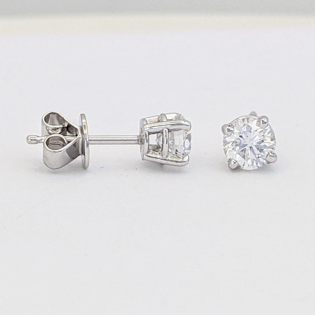 14K WHITE .65 CARAT TOTAL WEIGHT SI2 E DIAMOND ROUND (2) ESTATE STUD EARRINGS 1.0 GRAM