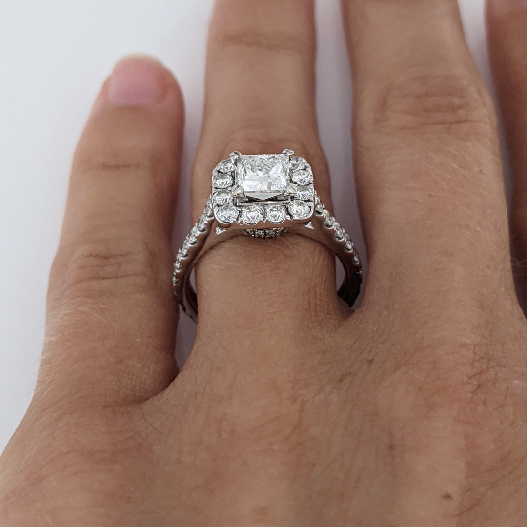 14K WHITE 1.81 CARAT TOTAL WEIGHT SI2 H DIAMOND PRINCESS CUT (1) ROUND (52) ESTATE HALO RING 4.9 GRAMS