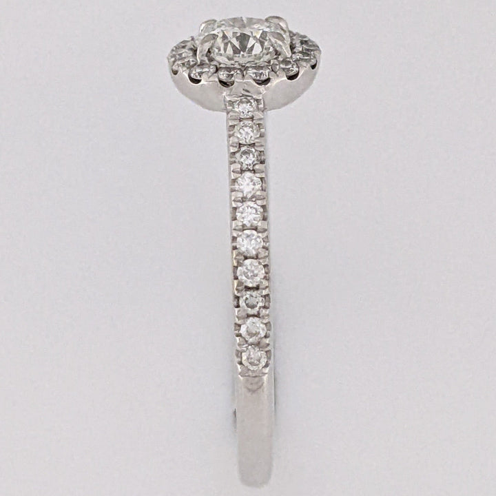14K WHITE .59 CARAT TOTAL WEIGHT SI2 I DIAMOND ROUND (35) ESTATE HALO RING 2.7 GRAMS