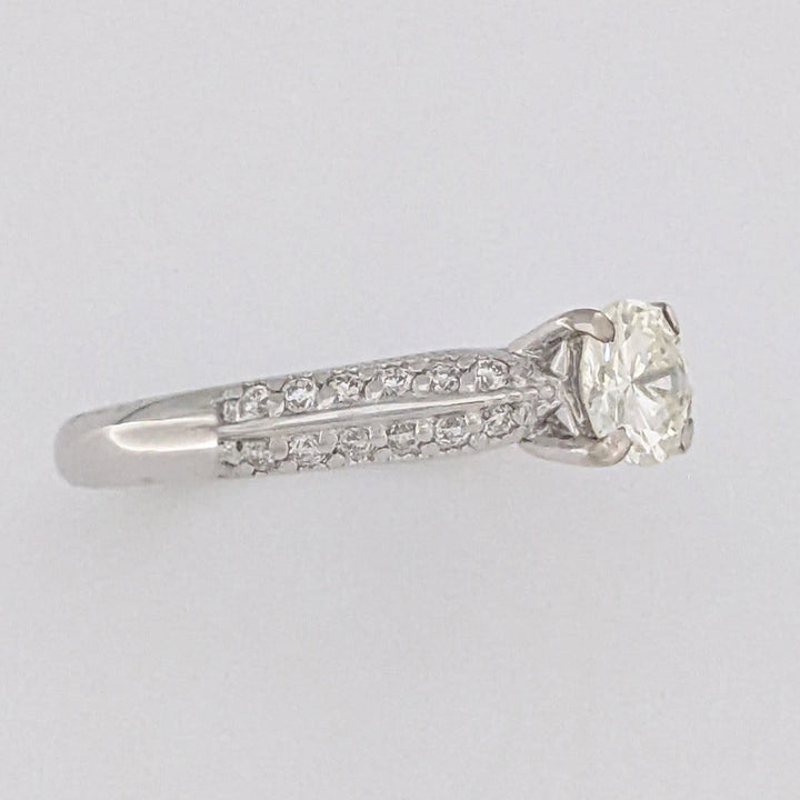 14K WHITE .68 CARAT TOTAL WEIGHT VS K DIAMOND ROUND (25) ESTATE RING 3.8 GRAMS