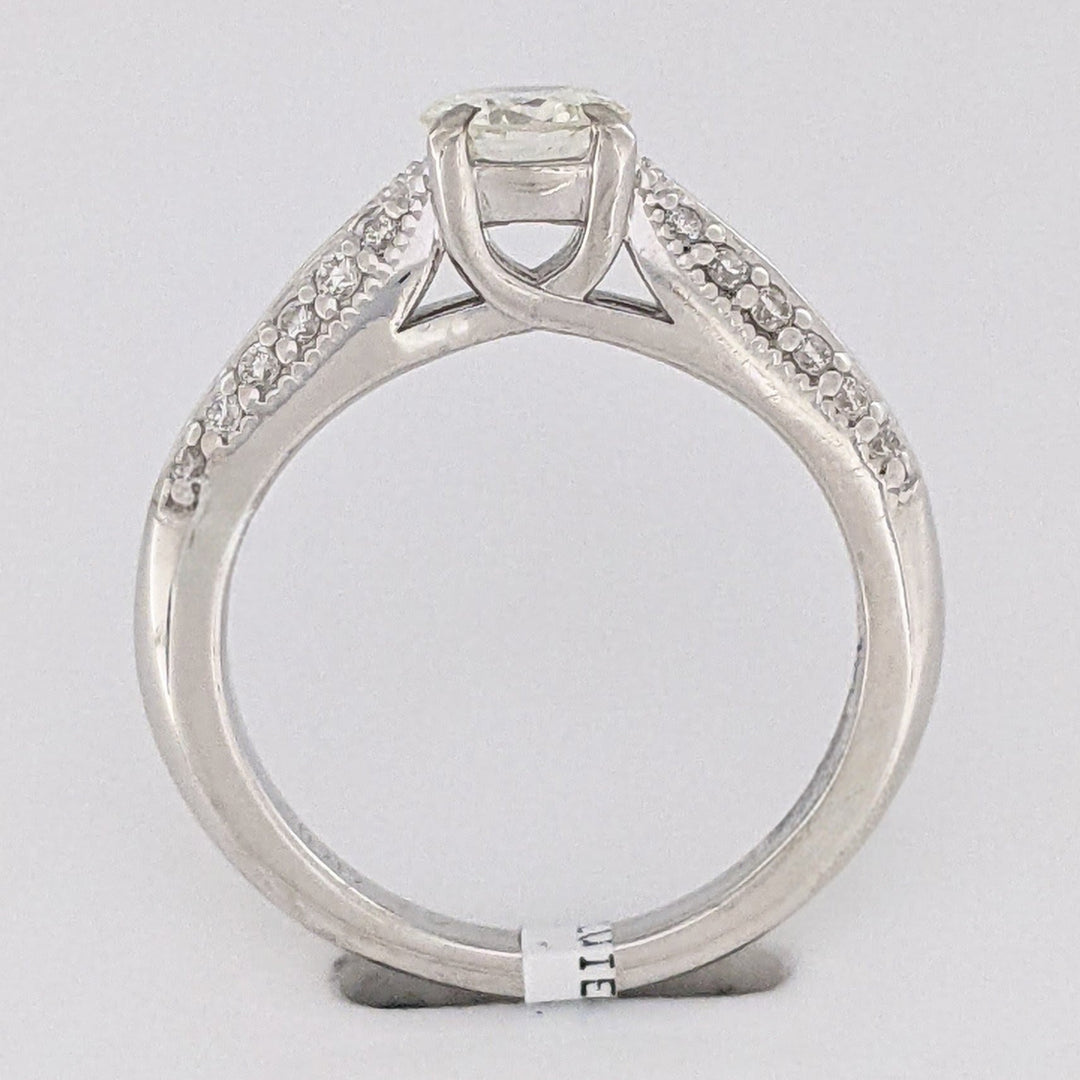 14K WHITE .68 CARAT TOTAL WEIGHT VS K DIAMOND ROUND (25) ESTATE RING 3.8 GRAMS