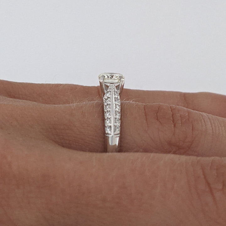 14K WHITE .68 CARAT TOTAL WEIGHT VS K DIAMOND ROUND (25) ESTATE RING 3.8 GRAMS