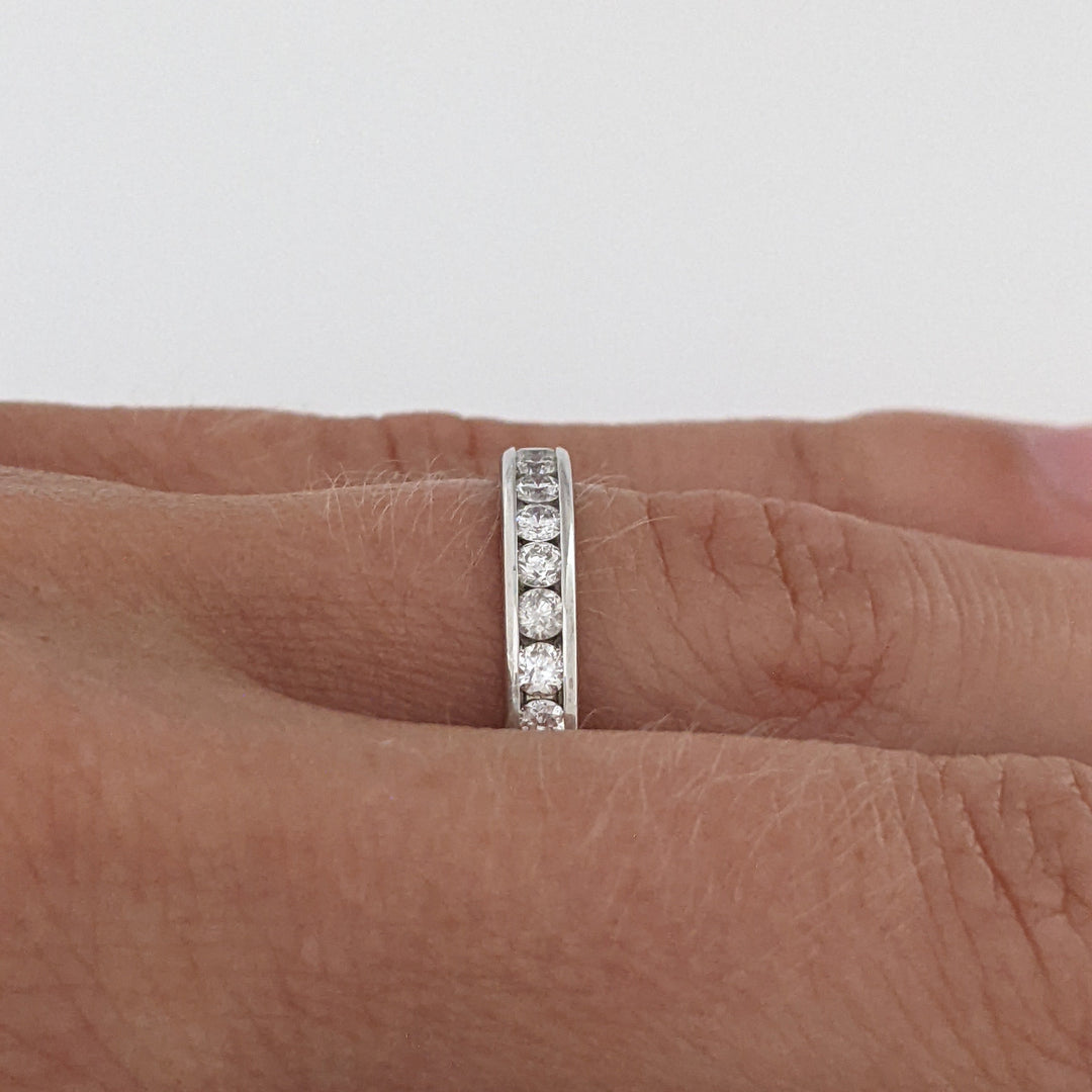 10K WHITE .42 CARAT TOTAL WEIGHT I1 G DIAMOND ROUND (12) ESTATE CHANNEL BAND 1.9 GRAM