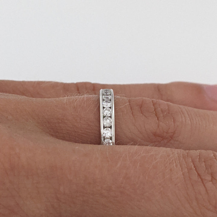 10K WHITE .42 CARAT TOTAL WEIGHT I1 G DIAMOND ROUND (12) ESTATE CHANNEL BAND 1.9 GRAM