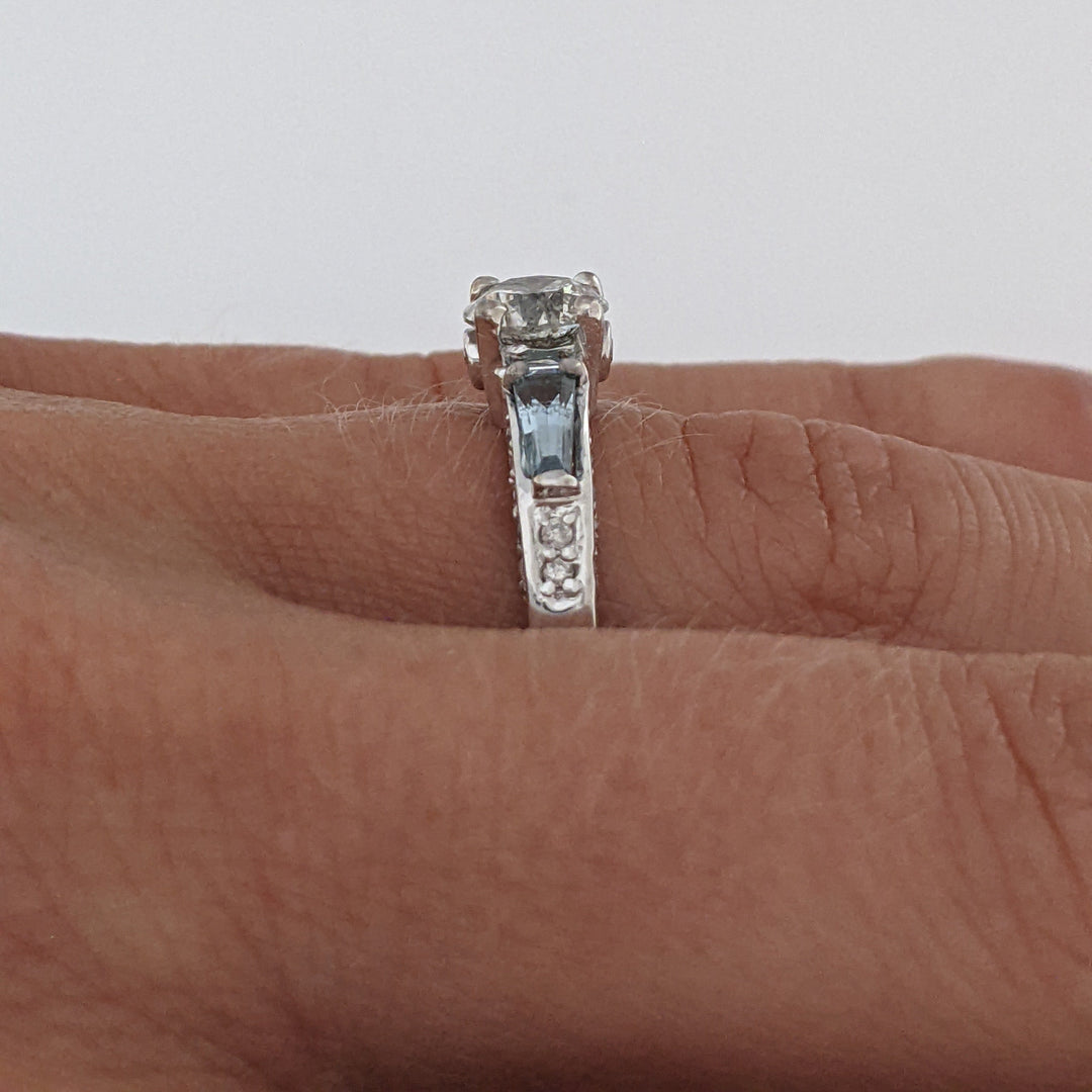 14K WHITE 1.00 CARAT TOTAL WEIGHT I2 M DIAMOND ROUND (27) AQUAMARINE BAGUETTES (2) ESTATE RING 3.1 GRAMS
