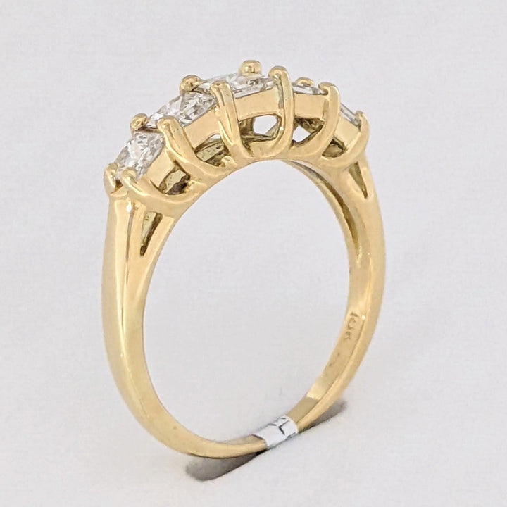 14K .97 CARAT TOTAL WEIGHT VS2 H-I DIAMOND PRINCESS CUT (5) ESTATE BAND 3.4 GRAMS