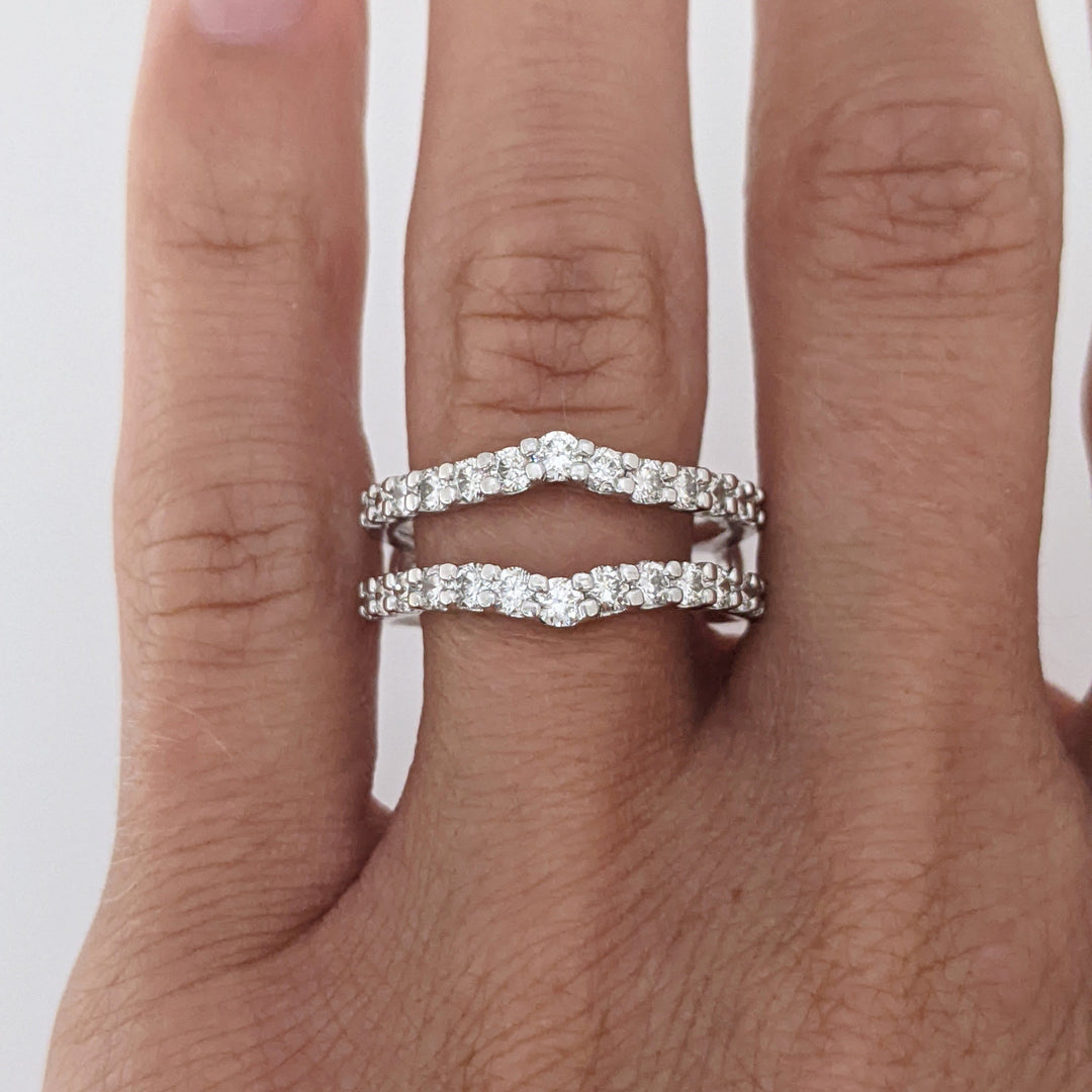 14K WHITE .93 CARAT TOTAL WEIGHT SI2 I DIAMOND ROUND (26) ESTATE RING JACKET 4.4 GRAMS