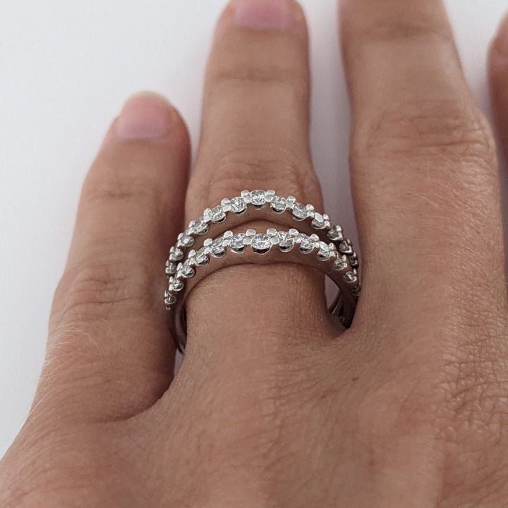 14K WHITE .93 CARAT TOTAL WEIGHT SI2 I DIAMOND ROUND (26) ESTATE RING JACKET 4.4 GRAMS