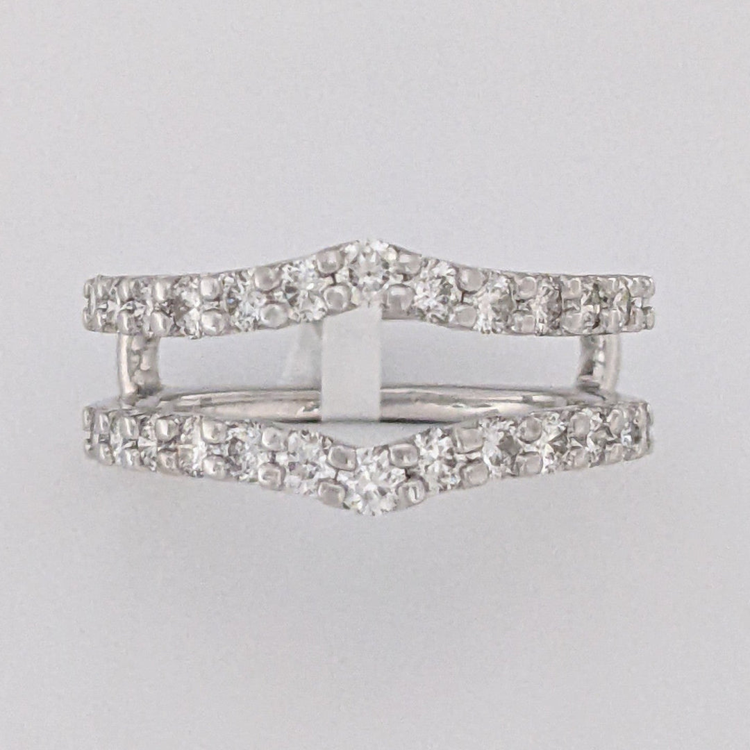 14K WHITE .93 CARAT TOTAL WEIGHT SI2 I DIAMOND ROUND (26) ESTATE RING JACKET 4.4 GRAMS