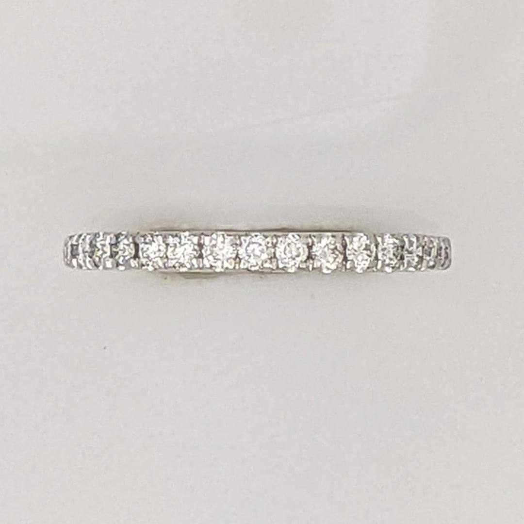 14K WHITE .25 CARAT TOTAL WEIGHT SI1 H DIAMOND ROUND (17) ESTATE BAND 1.3 GRAMS