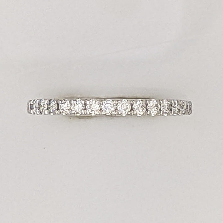 14K WHITE .25 CARAT TOTAL WEIGHT SI1 H DIAMOND ROUND (17) ESTATE BAND 1.3 GRAMS