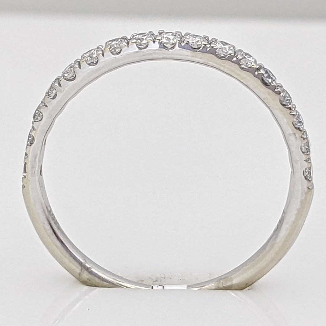 14K WHITE .25 CARAT TOTAL WEIGHT SI1 H DIAMOND ROUND (17) ESTATE BAND 1.3 GRAMS