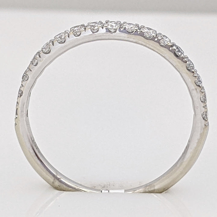 14K WHITE .25 CARAT TOTAL WEIGHT SI1 H DIAMOND ROUND (17) ESTATE BAND 1.3 GRAMS