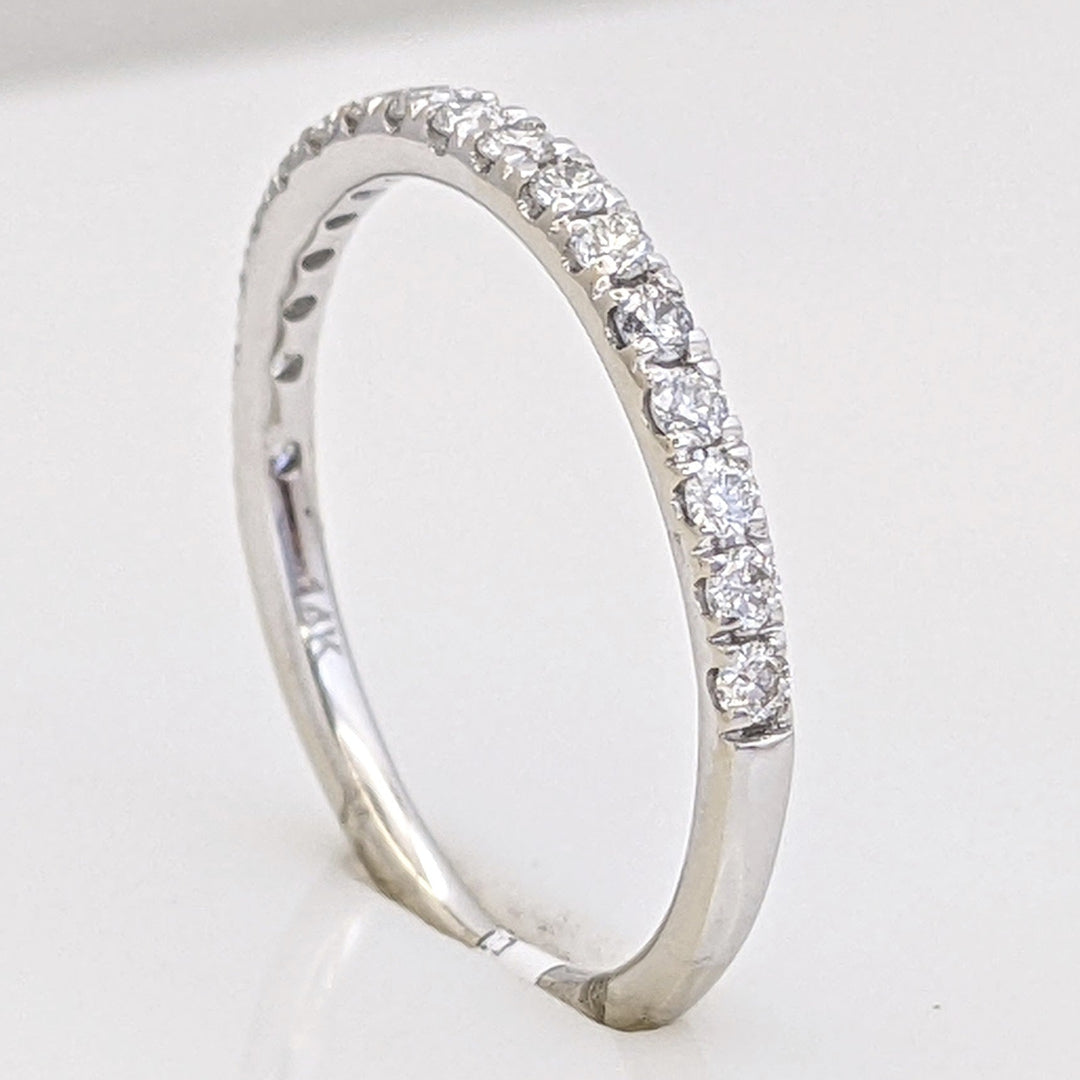 14K WHITE .25 CARAT TOTAL WEIGHT SI1 H DIAMOND ROUND (17) ESTATE BAND 1.3 GRAMS