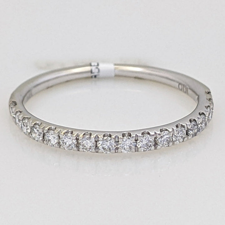 14K WHITE .25 CARAT TOTAL WEIGHT SI1 H DIAMOND ROUND (17) ESTATE BAND 1.3 GRAMS