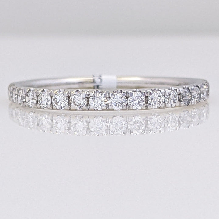 14K WHITE .25 CARAT TOTAL WEIGHT SI1 H DIAMOND ROUND (17) ESTATE BAND 1.3 GRAMS