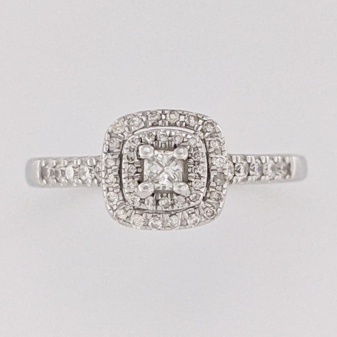 14K WHITE .75 CARAT TOTAL WEIGHT I1 I DIAMOND ROUND (51) PRINCESS CUT (1) ESTATE RING 3.9 GRAMS
