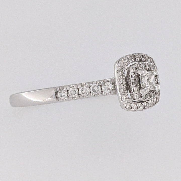 14K WHITE .75 CARAT TOTAL WEIGHT I1 I DIAMOND ROUND (51) PRINCESS CUT (1) ESTATE RING 3.9 GRAMS