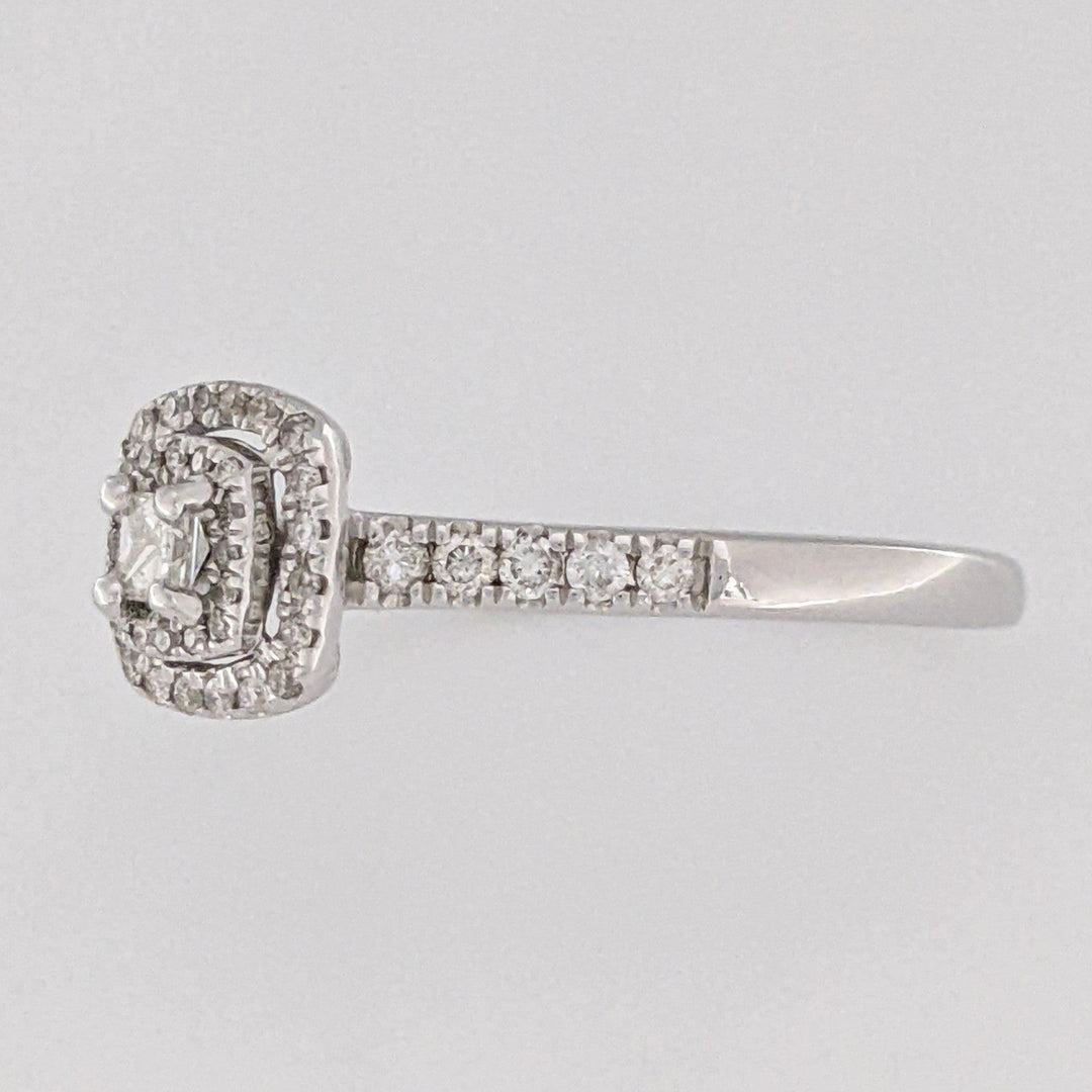 14K WHITE .75 CARAT TOTAL WEIGHT I1 I DIAMOND ROUND (51) PRINCESS CUT (1) ESTATE RING 3.9 GRAMS