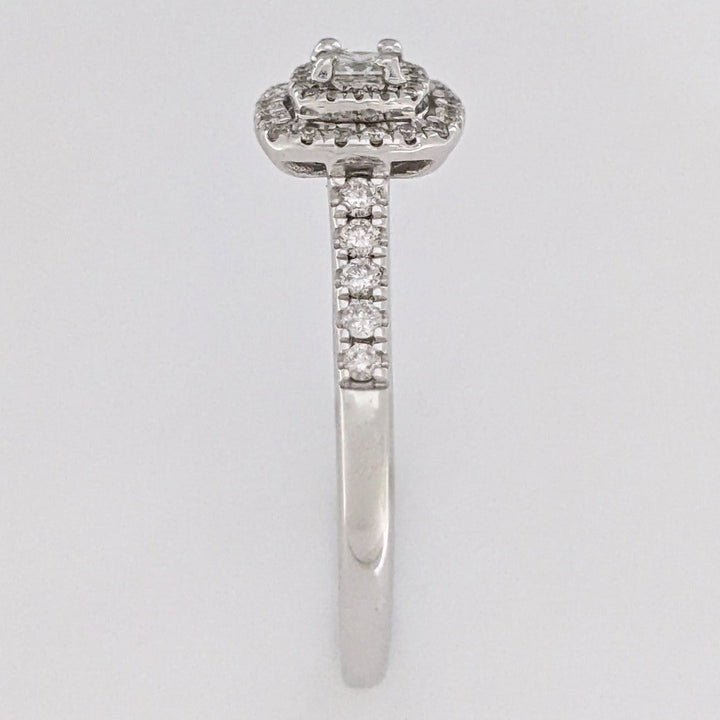 14K WHITE .75 CARAT TOTAL WEIGHT I1 I DIAMOND ROUND (51) PRINCESS CUT (1) ESTATE RING 3.9 GRAMS