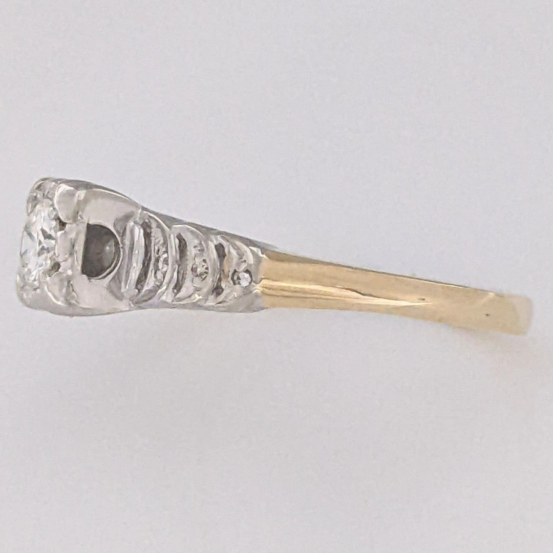 14K TWO-TONE .25 CARAT TOTAL VS2 I DIAMOND ROUND (7) ILLUSION HEAD ESTATE RING 1.9 GRAMS