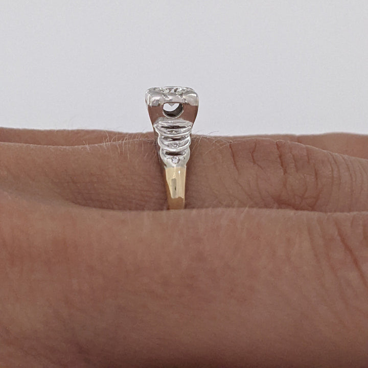 14K TWO-TONE .25 CARAT TOTAL VS2 I DIAMOND ROUND (7) ILLUSION HEAD ESTATE RING 1.9 GRAMS