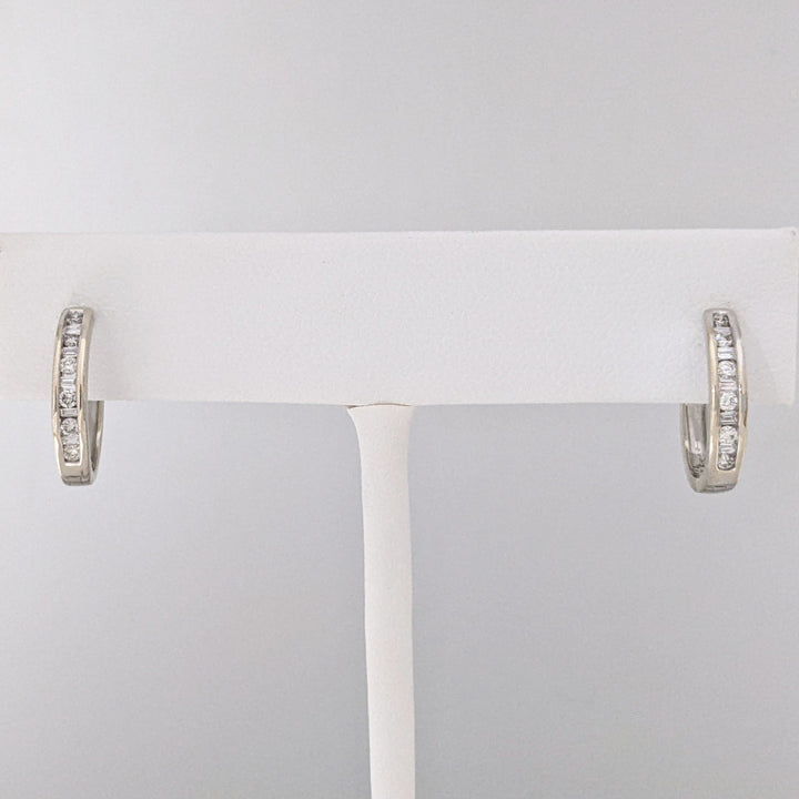 14K WHITE .23 CARAT TOTAL WEIGHT I1 I DIAMOND ROUND (12) BAGUETTE (10) ESTATE HOOP EARRINGS 2.5 GRAMS