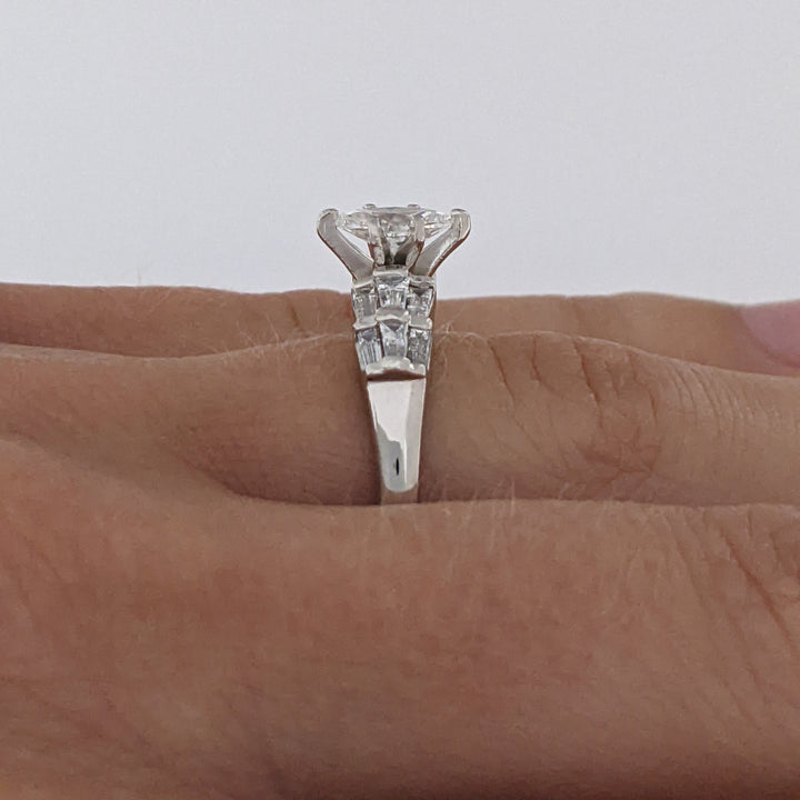 PLATINUM 1.06 CARAT TOTAL WEIGHT SI2 G-H MARQUISE DIAMOND WITH (12) BAGUETTE ESTATE RING 6.4 GRAMS