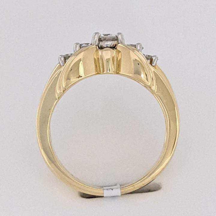 18K .57 CARAT TOTAL WEIGHT VS1 G DIAMOND ROUND (5) ESTATE RING 9.1 GRAMS