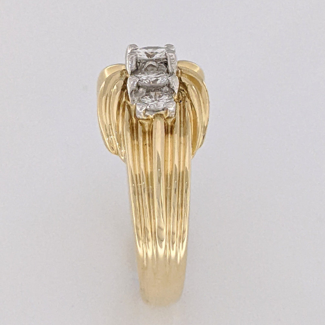 18K .57 CARAT TOTAL WEIGHT VS1 G DIAMOND ROUND (5) ESTATE RING 9.1 GRAMS