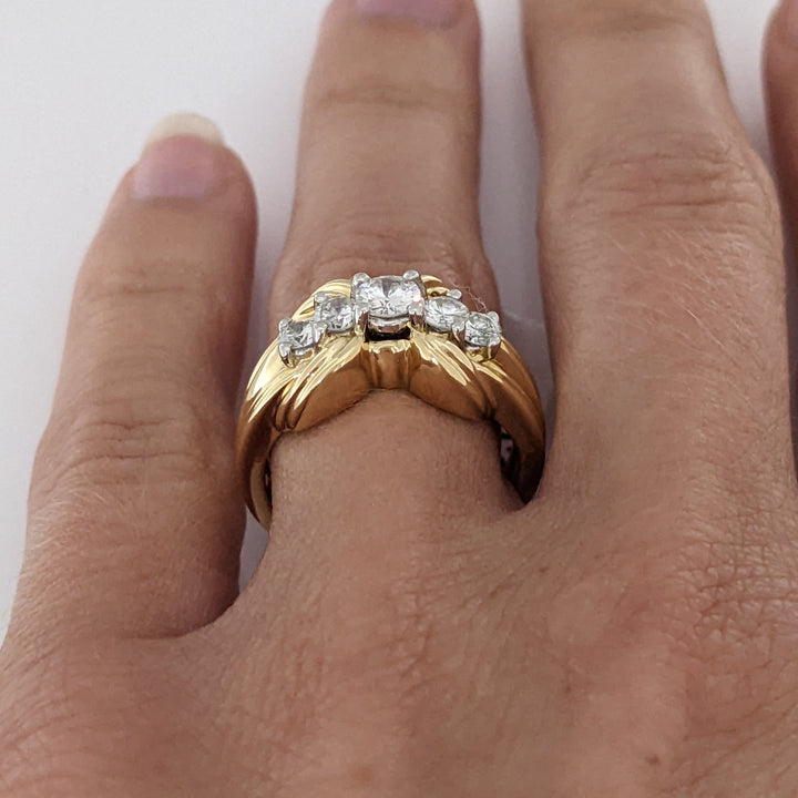 18K .57 CARAT TOTAL WEIGHT VS1 G DIAMOND ROUND (5) ESTATE RING 9.1 GRAMS