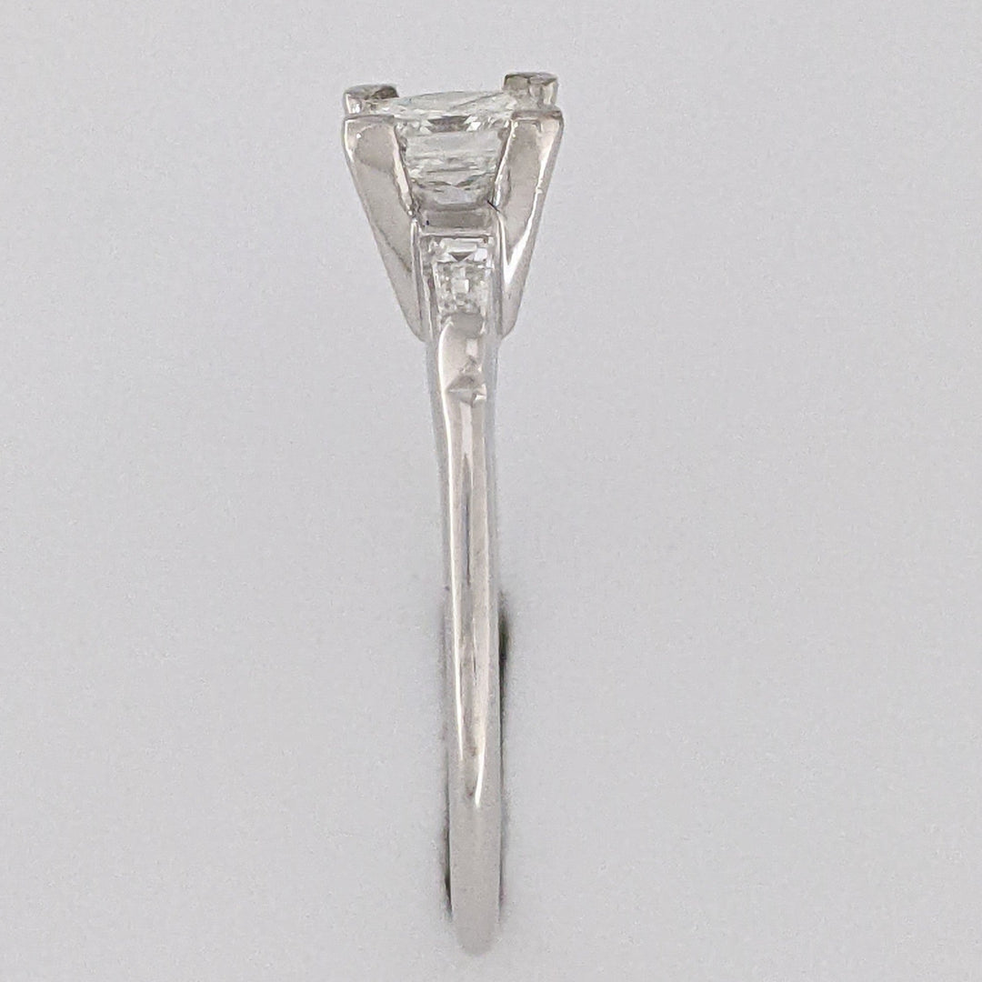 14K WHITE .53 CARAT TOTAL VS1 I DIAMOND PRINCESS CUT WITH (2) BAGUETTE TAPERED ESTATE RING