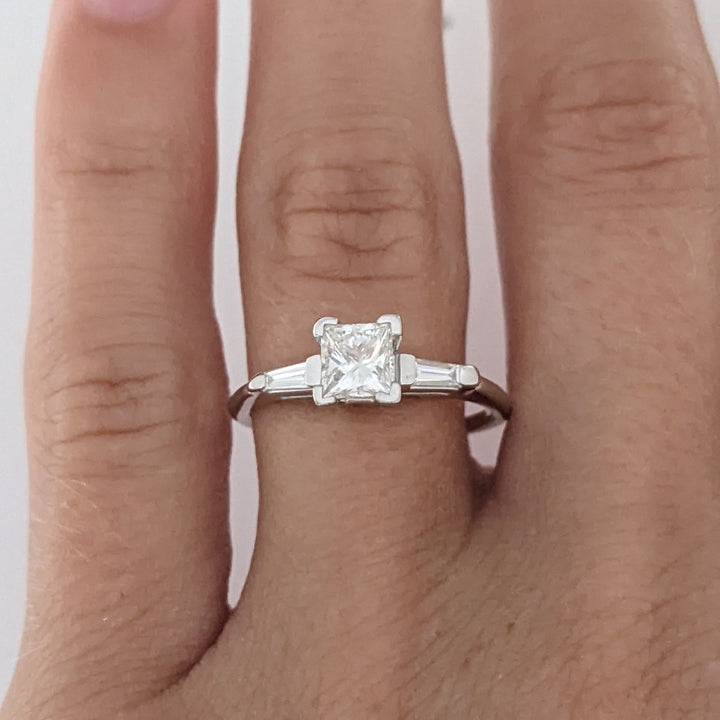 14K WHITE .53 CARAT TOTAL VS1 I DIAMOND PRINCESS CUT WITH (2) BAGUETTE TAPERED ESTATE RING