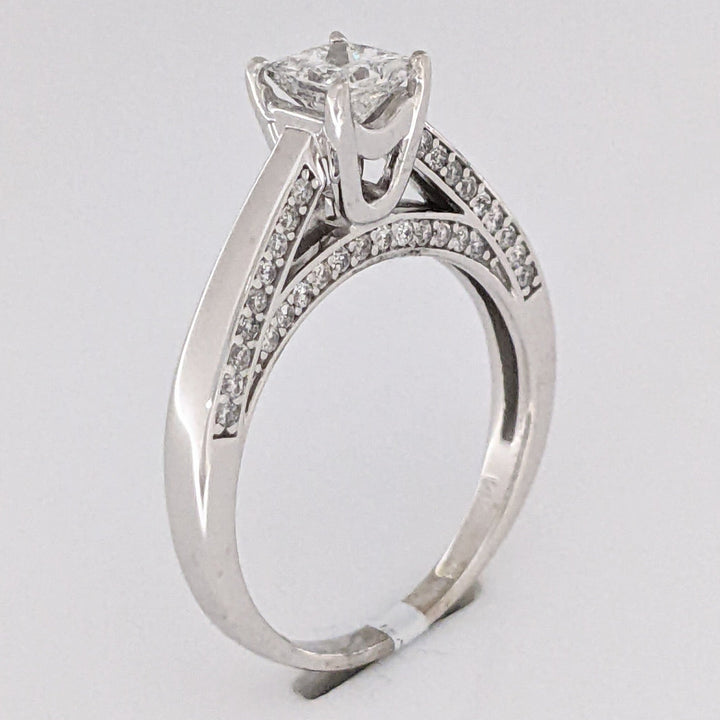 14K WHITE 1.13 CARAT TOTAL WEIGHT I1 G DIAMOND PRINCESS CUT WITH (48) ROUND MELEE ESTATE RING 4.7 GRAMS