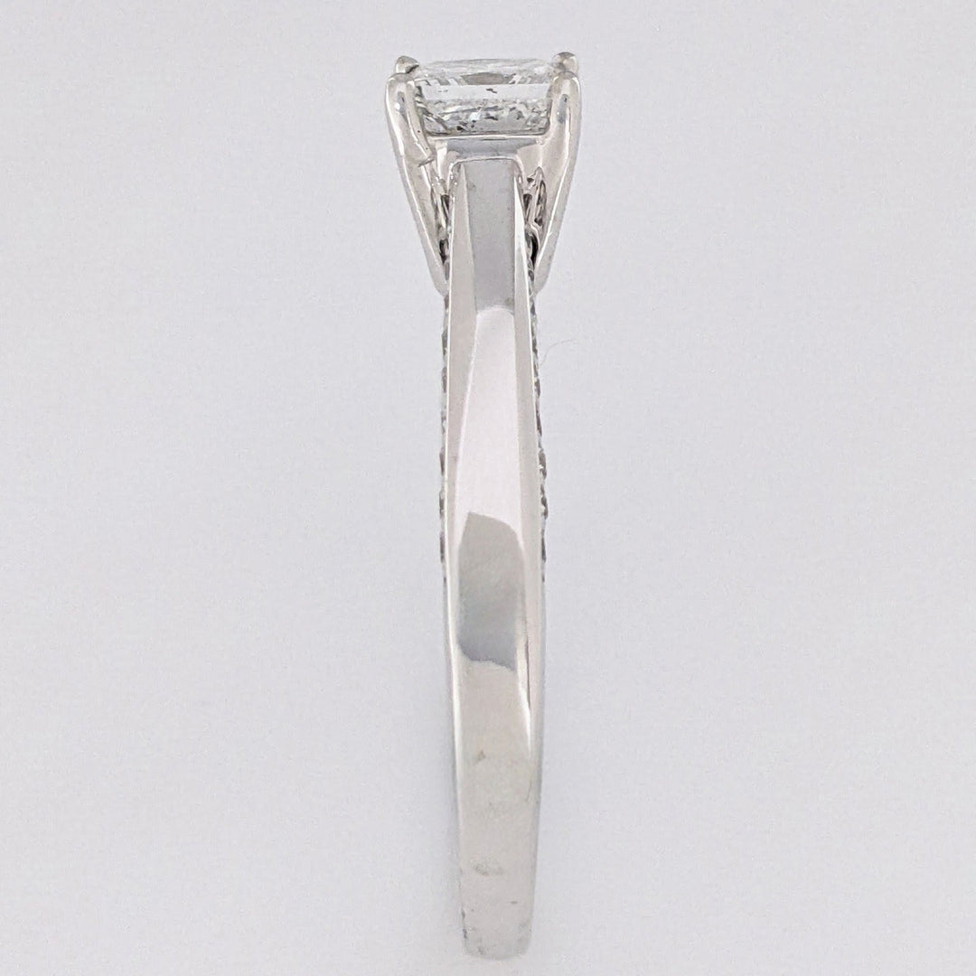 14K WHITE 1.13 CARAT TOTAL WEIGHT I1 G DIAMOND PRINCESS CUT WITH (48) ROUND MELEE ESTATE RING 4.7 GRAMS