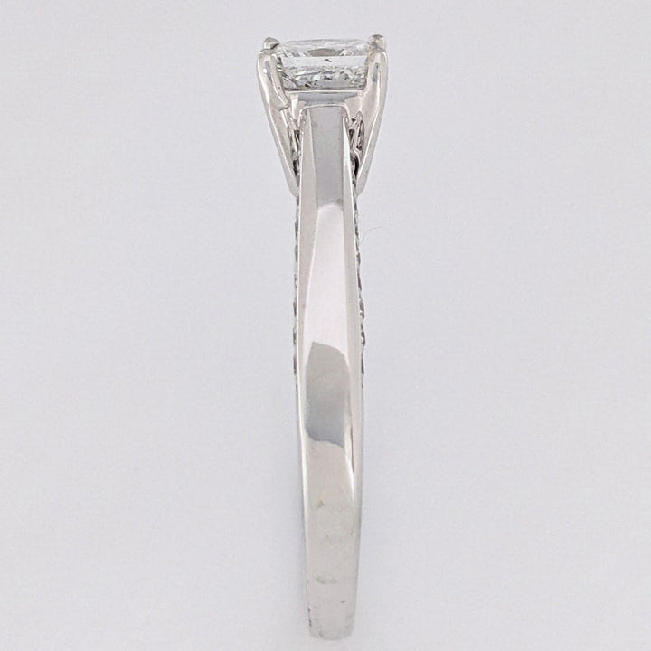 14K WHITE 1.13 CARAT TOTAL WEIGHT I1 G DIAMOND PRINCESS CUT WITH (48) ROUND MELEE ESTATE RING 4.7 GRAMS