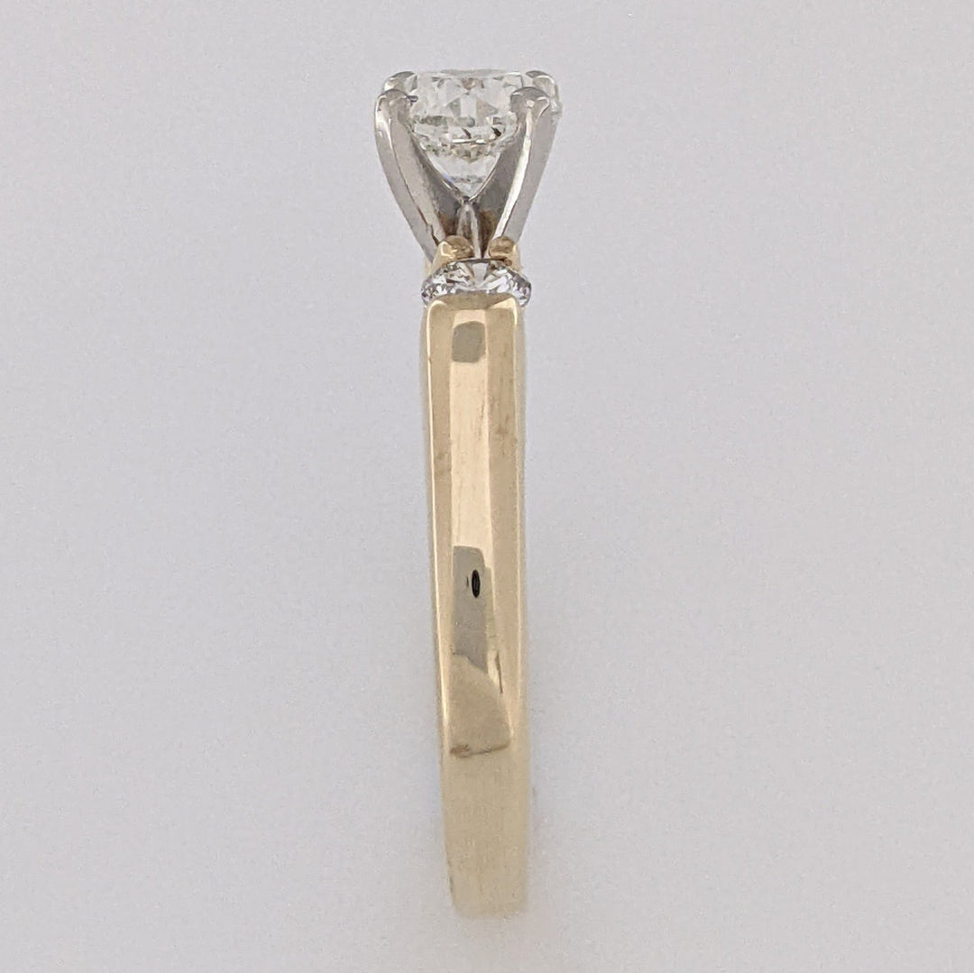 14K .90 CARAT TOTAL WEIGHT I H DIAMOND ROUND (3) TRINITY ESTATE RING 3.8 GRAMS
